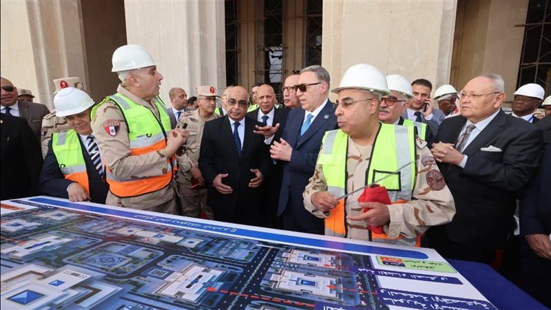 جانب من زيارة وزير