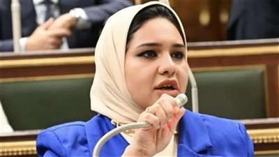 النائبة راوية مختار: الأب يجب أن يكون ثالثًا في الحضانة 