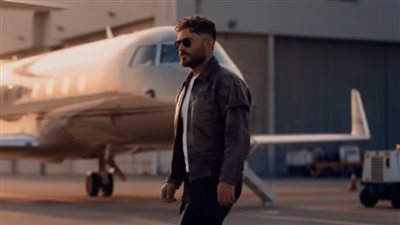تامر حسني يكشف كواليس تكريمه بلقب  نجم السنة على التيك توك |فيديو