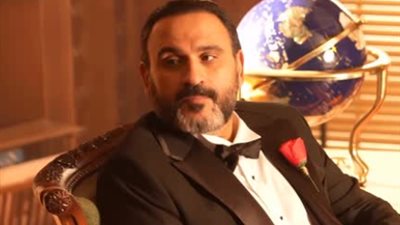 بالرغم من عدم مشاركته في الدراما.. أكرم حسني يكشف عن مشاركته في إعلان تجاري