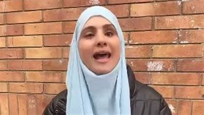 الإهمال الصحي في سموحة.. موظفة تمنع «بلوجر» من التطعيم لأداء العمرة| فيديو