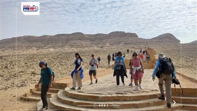 المنيا تستقبل أفواجًا سياحية متعددة الجنسيات ضمن برامج الزيارة الثقافية