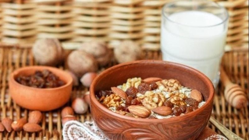  أم علي بالرقاق والمكسرات 