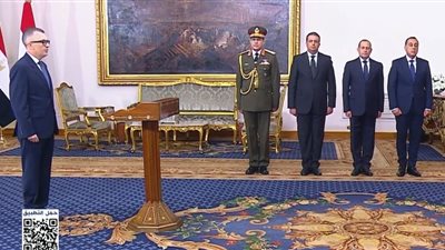 أحمد رستم يؤدي يؤدي اليمين الدستورية أمام الرئيس السيسي وزيرا للتخطيط
