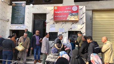 محافظ الدقهلية يتفقد مخبز المحافظة للخبز المدعم بحى غرب المنصورة