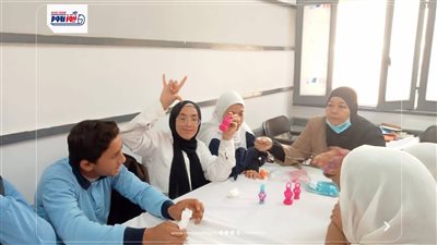ورشة فانوس رمضان ومحاضرة «لا للتنمر» بمدرسة الأمل للصم بنات بالفيوم