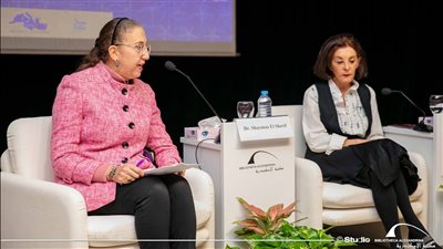 الكاتبة كلودين لو تورنور تطلق كتابها الذكاء الأول في العالم بمكتبة الإسكندرية