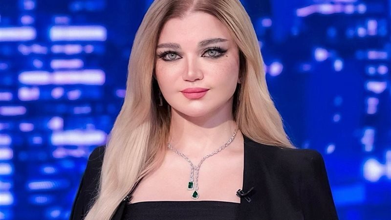 الإعلامية ياسمين