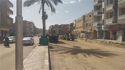الطرق والنقل تواصل تنفيذ أعمال تطوير ورصف طرق بالإسماعيلية