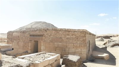 ما الذي يحدث في سقارة؟.. كواليس وأسرار زيارة النيابة العامة لمقبرة 