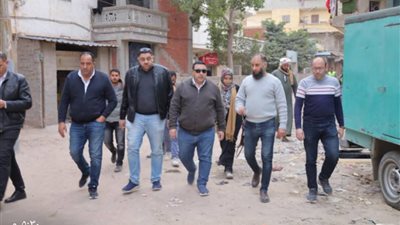 رئيس مياه البحيرة يتفقد الوصلات المنزلية بمبادرة «حياة كريمة» بقرية الخضرة بك