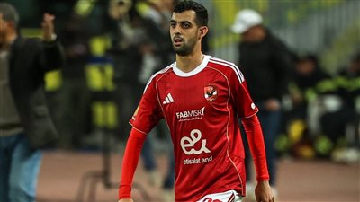 مصدر بالأهلي: توروب يعد بلعمري بالحصول على فرصة أكبر الفترة المقبلة 