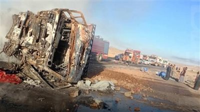 فجر دموي بطريق إدفو – مرسى علم.. مصرع 5 وإصابة 4 في تصادم نقل ثقيل 