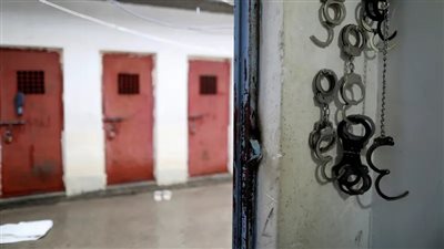 رويترز: نقل نحو 3000 سجين من تنظيم داعش من سوريا إلى العراق 