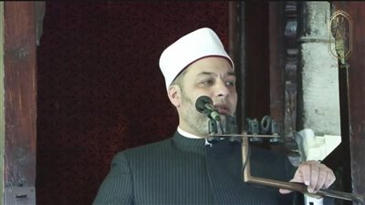 مصدر تشريعي مفسر للقرآن.. خطيب الجامع الأزهر يرد على منكري السنة
