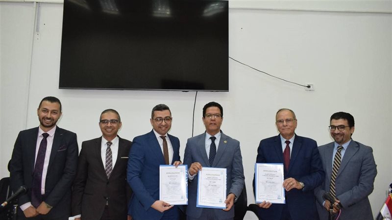 جامعة بنها 