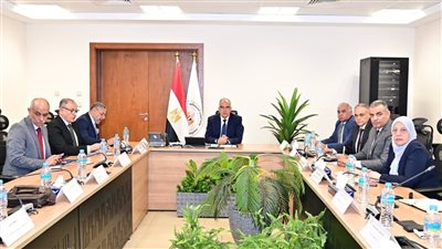 سويلم: مواصلة تطهير الترع والمصارف والتأكد من جاهزية وجسور المجاري المائية