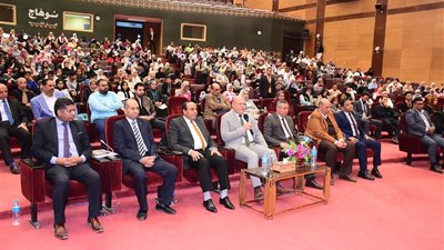 جامعة سوهاج تطلق جلسة حوارية ملهمة حول مستقبل الابتكار وريادة الأعمال 