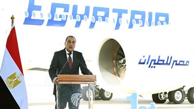 مدبولي: ضرورة الالتزام بتحقيق أعلى معايير كفاءة الإدارة والتشغيل بمصر للطيران 