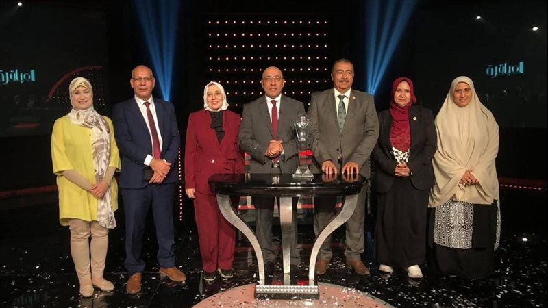 العباقرة 