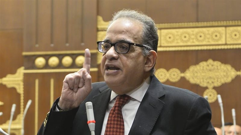 طارق عبد العزيز