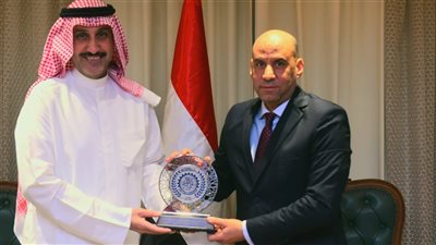 المطيري يهنئ رداد على ثقة القيادة السياسية وتكليفه بحقيبة وزارة العمل