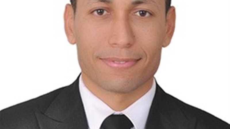 الكاتب الصحفي محمد