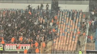 الأهلي والجيش الملكي.. جماهير بطل المغرب تشتبك مع رجال الأمن