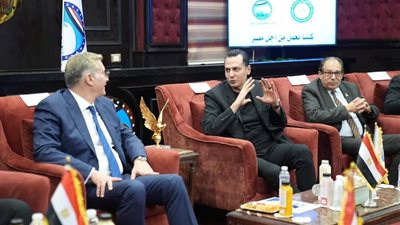 عبد الجواد: قطاع البترول من الركائز الأساسية للأمن القومي الاقتصادي