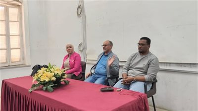 ندوة توعوية حول مخاطر المراهنات والألعاب الإلكترونية بهندسة قنا