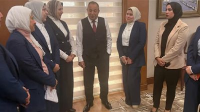 قبل إعلان حركة المحافظين محافظ بورسعيد يودّع العاملين بالديوان العام 