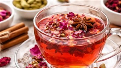 شاي الأنوثة حديث السوشيال ميديا.. طريقة تحضيره وفوائده المذهلة