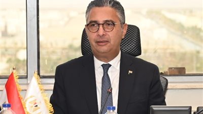 التموين تقرر صرف المنحة الإضافية للأسر الأولى بالرعاية.. غدا لمدة شهرين