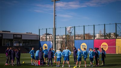 عودة رافينيا.. تشكيل برشلونة لديربي كتالونيا ضد جيرونا في الدوري الإسباني 