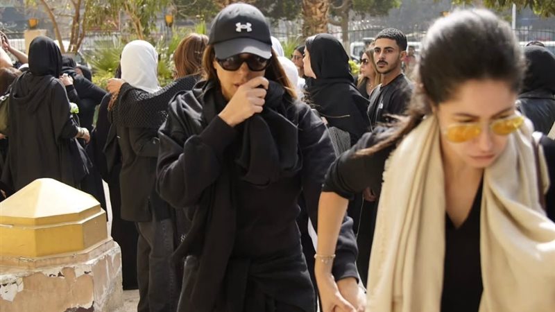 ريم مصطفى خلال عزاء