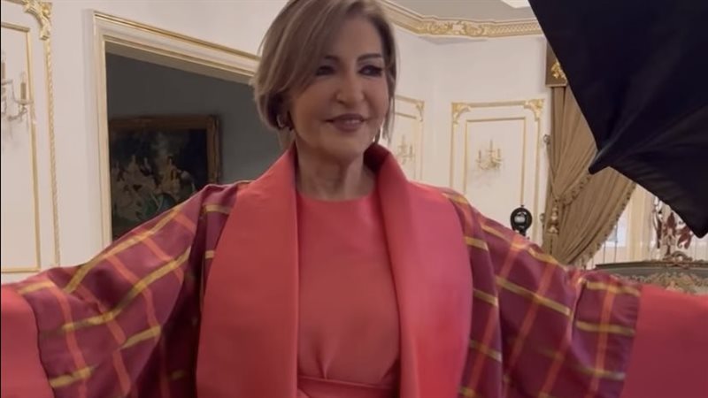 ليلى عز العرب 