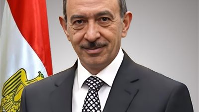 نوط الامتياز ومسيرة الانضباط.. أبرز محطات محافظ سوهاج الجديد