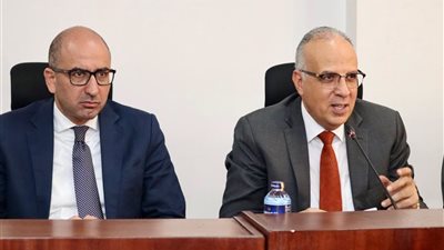  سويلم يلتقي أعضاء لجنة الاقتصاد الأزرق والمياه والري في البرلمان الكيني