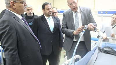 لأول مرة بمصر.. ابتكار سرير طبي متطور لمرضى الحروق ببنى سويف 