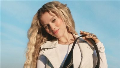 إليانا في حملة إعلانية جديدة مع علامة Coach الشهيرة 