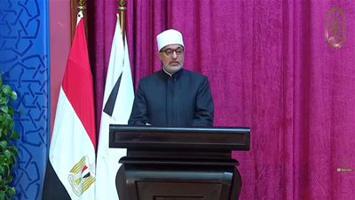 مفتي الجمهورية يهنئ الرئيس السيسي والشعب المصري بحلول شهر رمضان المبارك