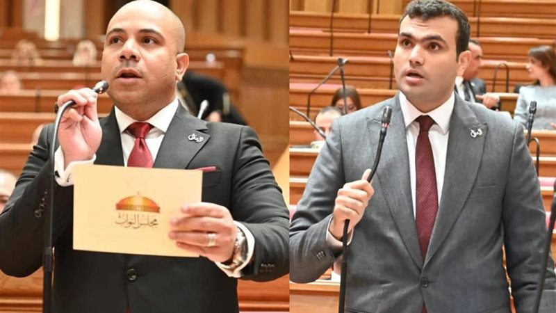 النائبان علي خليفة