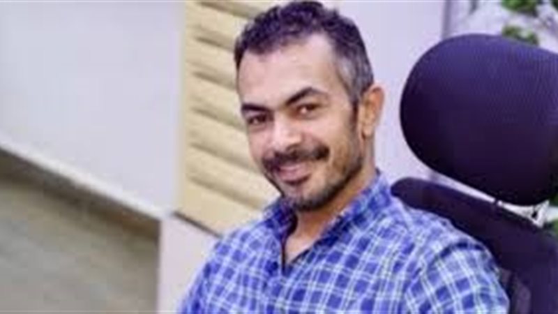الصحفي محمود نصر