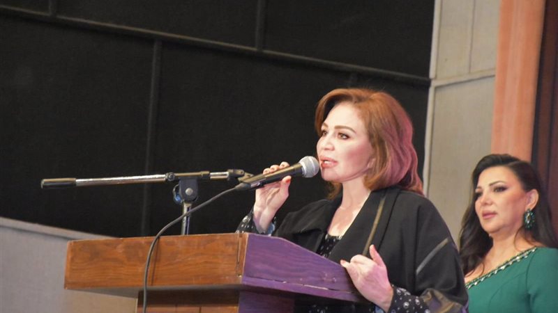  الفنانة إلهام شاهين