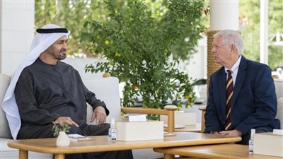 بعد شائعات وفاته.. بن زايد يلتقي بالسيناتور الأمريكي جراهام في الإمارات