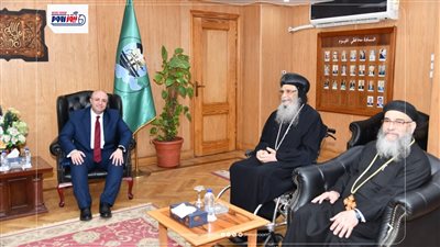 محافظ الفيوم يستقبل الأنبا إبرام لتهنئته بتجديد ثقة القيادة السياسية