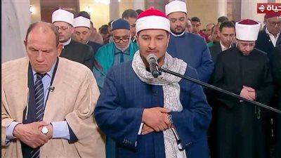 بعد زحام مسجد الحسين.. «نجم دولة التلاوة» بلال سيف يعتذر للمصلين لهذا السبب