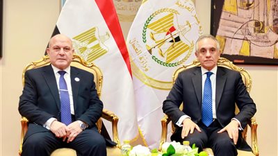 رئيس هيئة النيابة الإدارية يهنئ وزير العدل بمنصبه الجديد 
