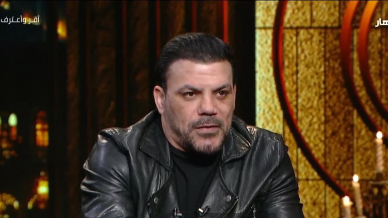 عمرو زكي 