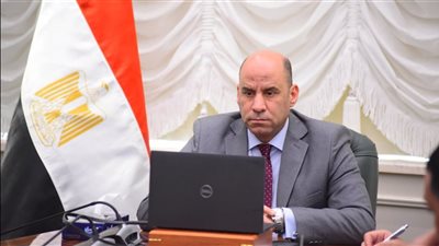 وزير العمل: اجتماعات مع المديريات لتعزيز التدريب والتشغيل مع المناطق الصناعية 
